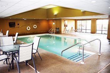 Americinn By Wyndham West 3*