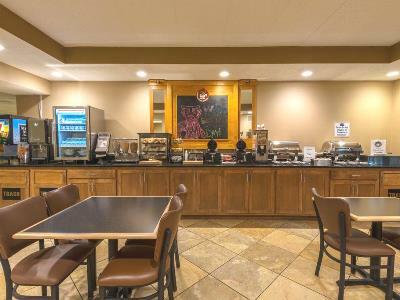 Americinn By Wyndham West Madison